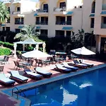 Jewels La Perla Hotel